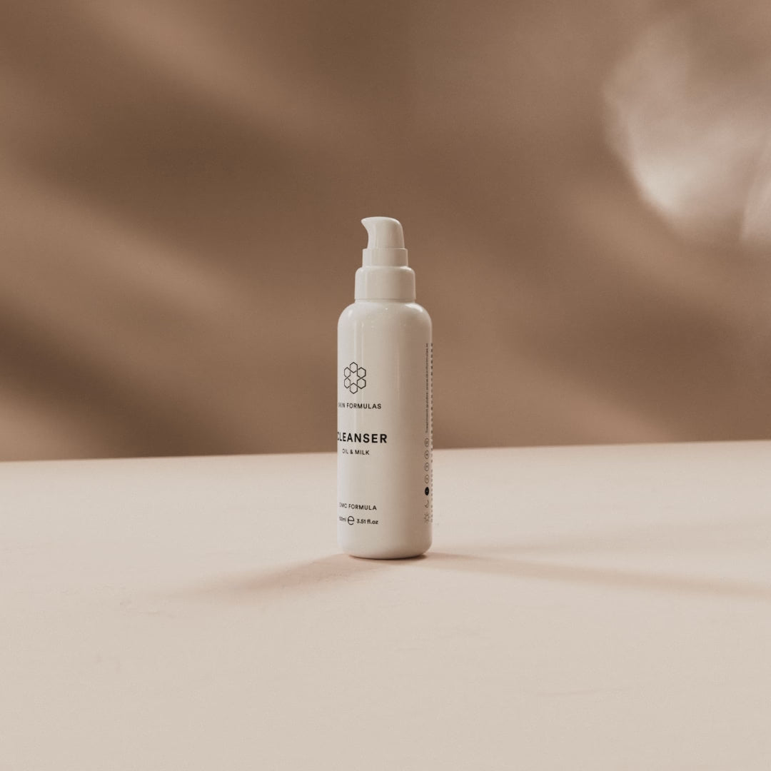 Load video: Cleanser · Oil & Milk – OMC Formula - 100ml