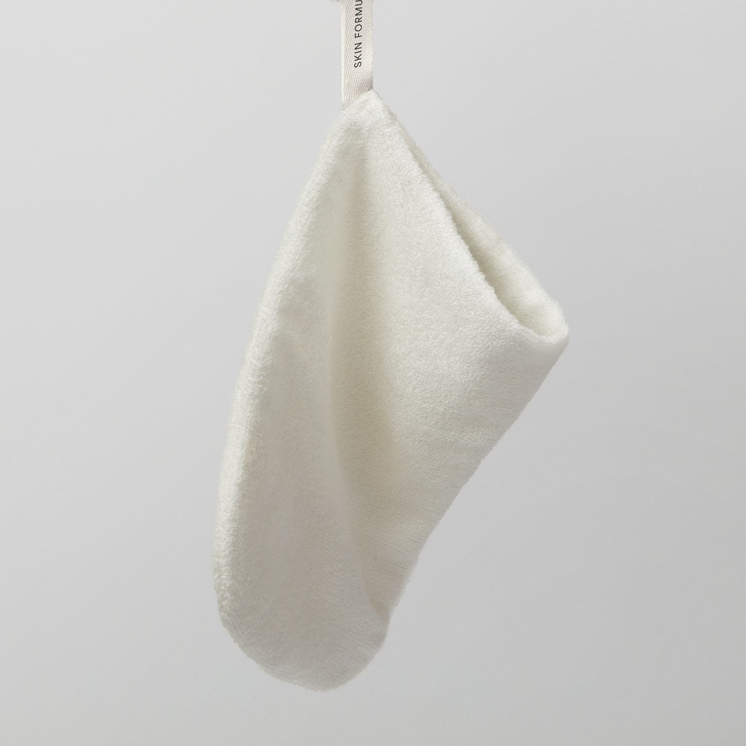 Cleansing Mitt · Luxury dual layered 100% bamboo