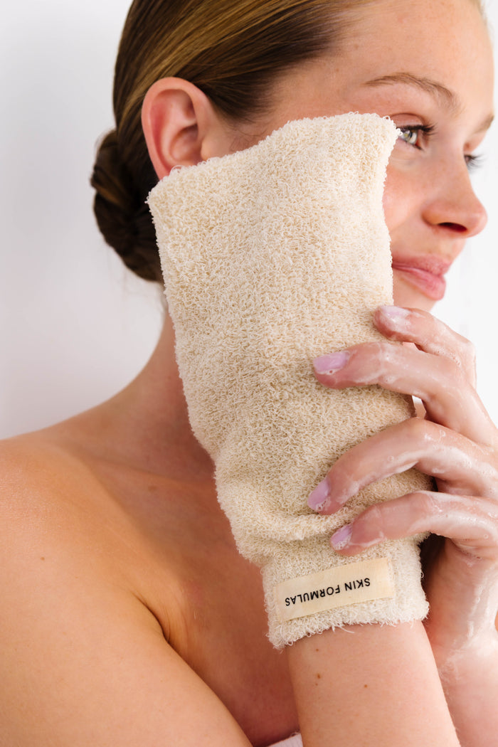Free Cleansing Mitt